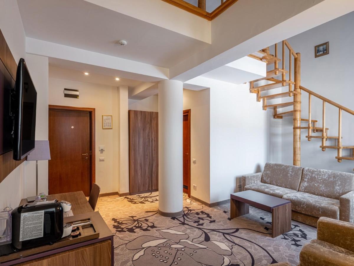 Hotel Miruna - New Belvedere โปยานาบราซอฟ ภายนอก รูปภาพ